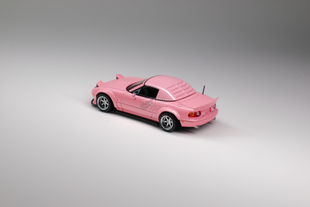 Microturbo 1/64 Custom MX5 RB Wide Body - Pink