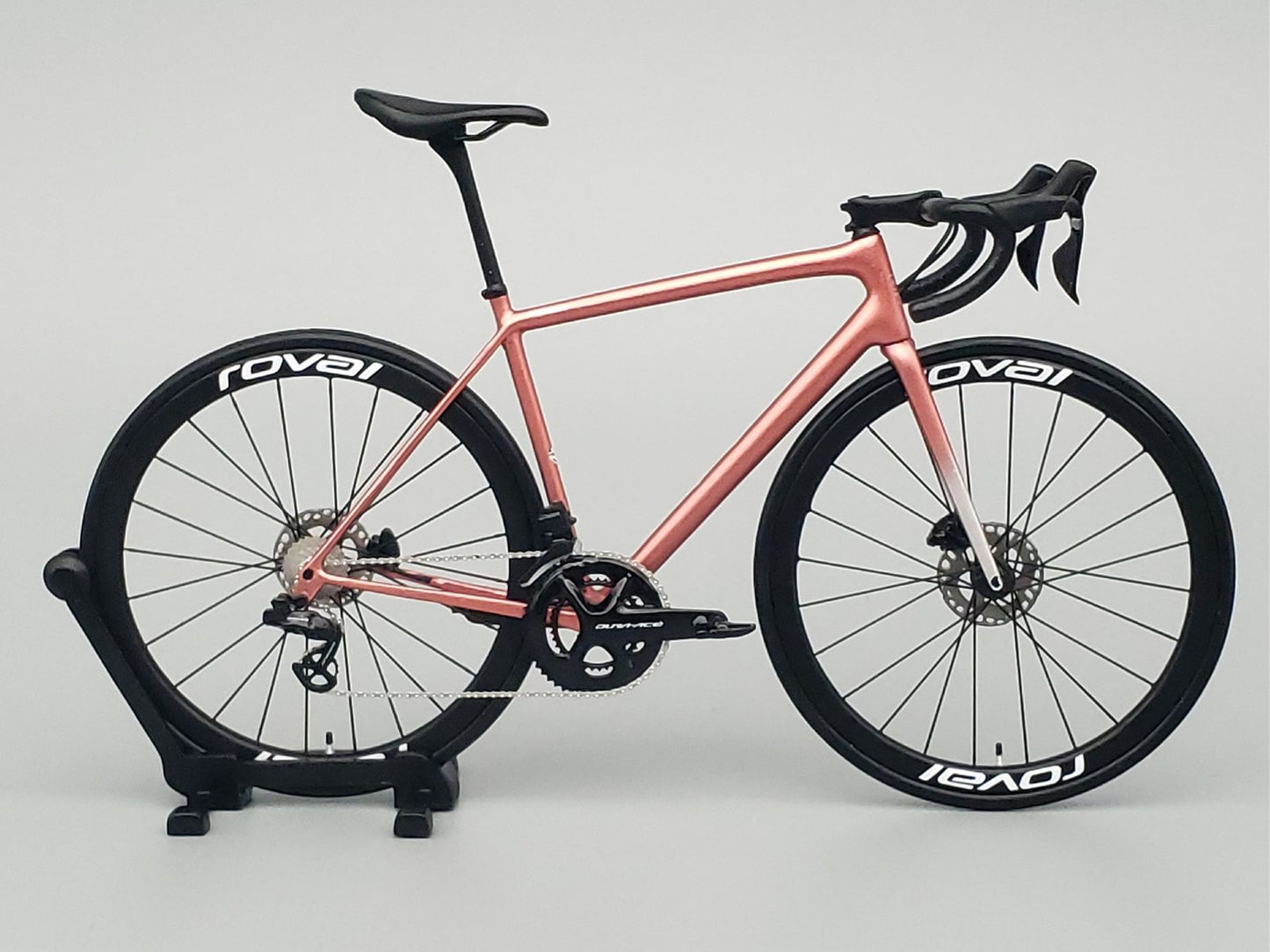ASSEMBLED & PAINTED - Hobbitbike 1/12 Road Bike Model Kit - HB01-0013 - Specialized S-Works Aethos