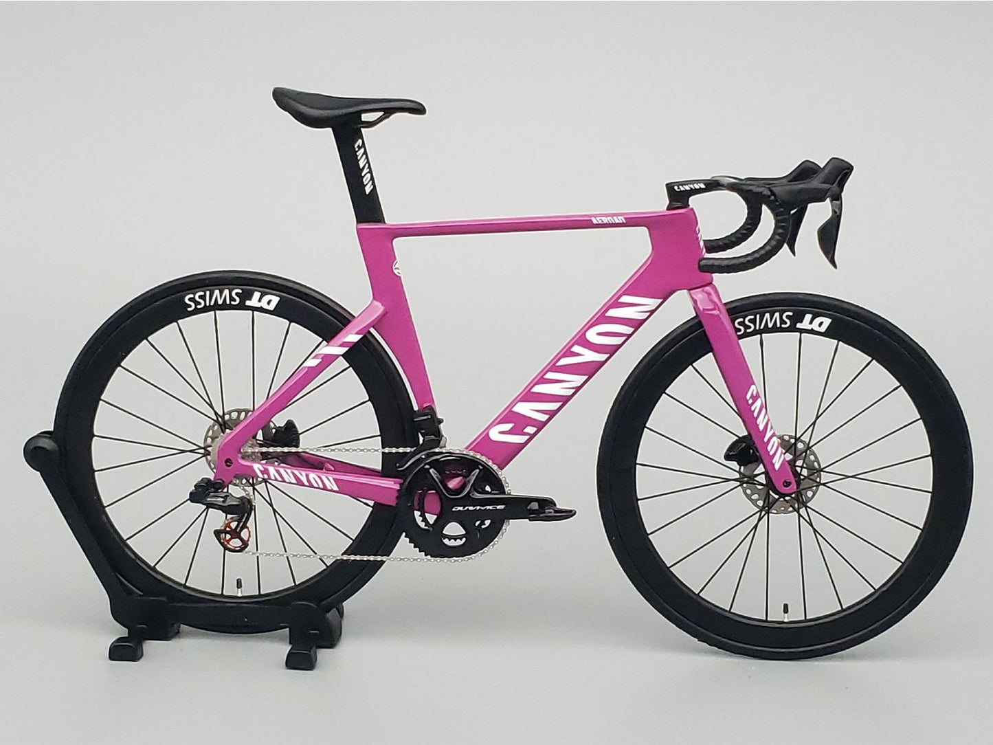 ASSEMBLED & PAINTED - Hobbitbike 1/12 Road Bike Model Kit - HB01-0011 - Canyon Aeroad
