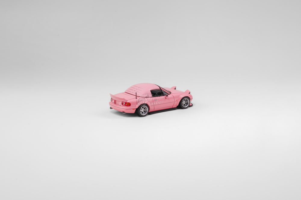 Microturbo 1/64 Custom MX5 RB Wide Body - Pink