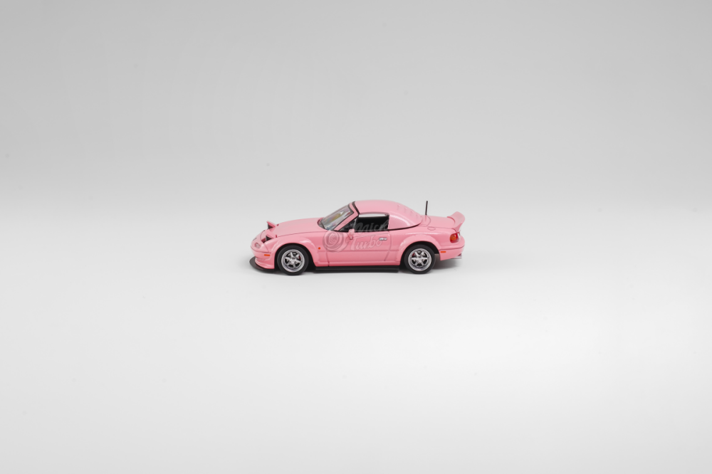 Microturbo 1/64 Custom MX5 RB Wide Body - Pink
