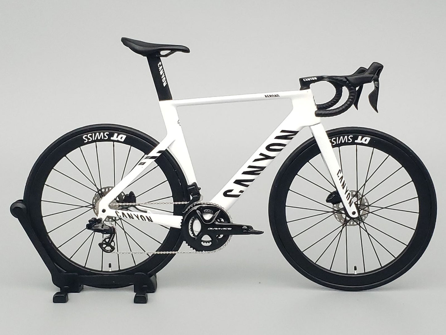 ASSEMBLED & PAINTED - Hobbitbike 1/12 Road Bike Model Kit - HB01-0011 - Canyon Aeroad