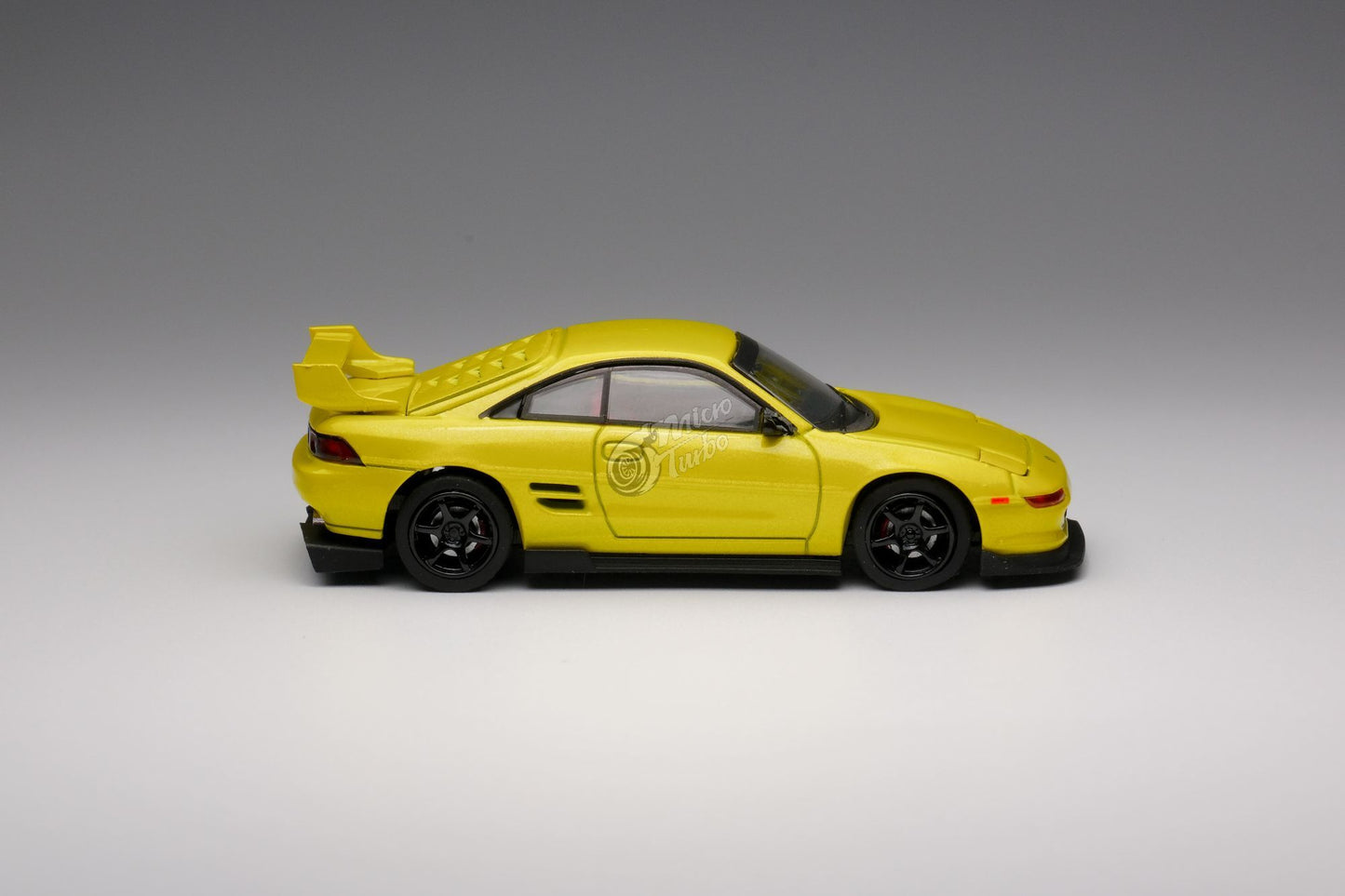 Microturbo 1/64 MR2 - Yellow