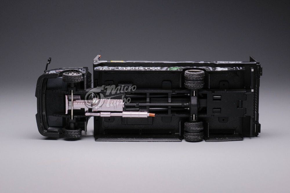 Microturbo 1/64 Custom Flatbed Tow Truck - Claws