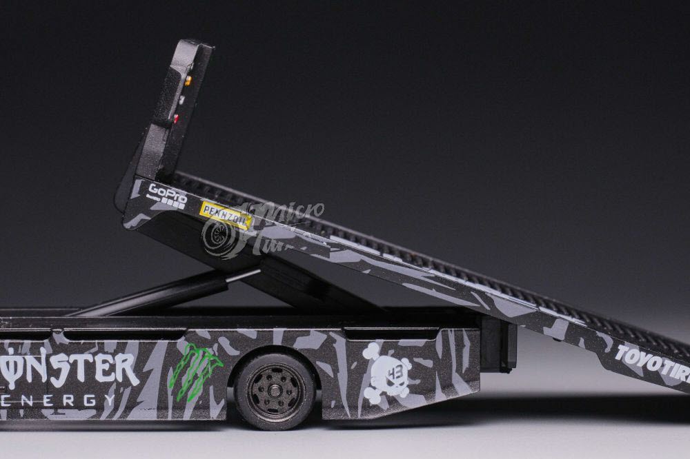 Microturbo 1/64 Custom Flatbed Tow Truck - Claws